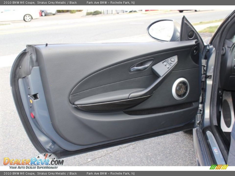 Door Panel of 2010 BMW M6 Coupe Photo #9