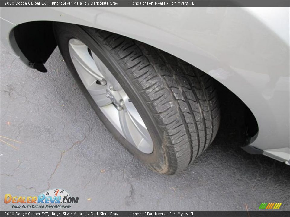 2010 Dodge Caliber SXT Bright Silver Metallic / Dark Slate Gray Photo #19