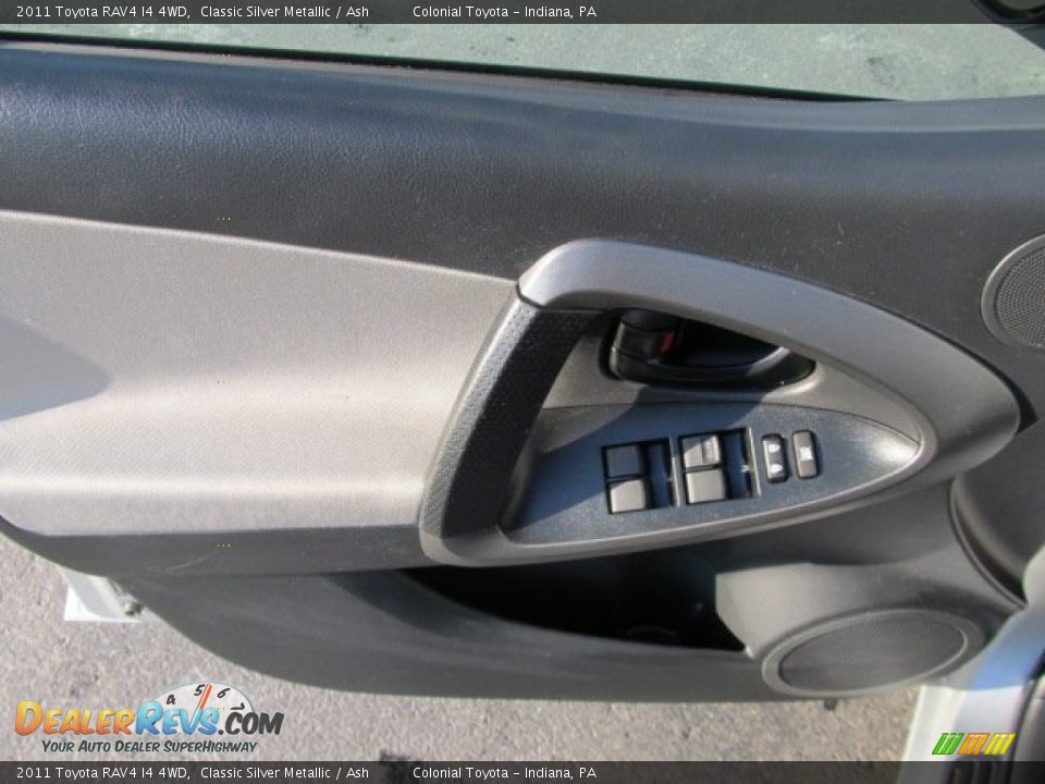 2011 Toyota RAV4 I4 4WD Classic Silver Metallic / Ash Photo #13