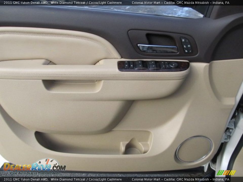 2011 GMC Yukon Denali AWD White Diamond Tintcoat / Cocoa/Light Cashmere Photo #12