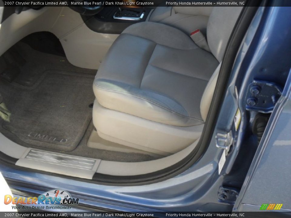 2007 Chrysler Pacifica Limited AWD Marine Blue Pearl / Dark Khaki/Light Graystone Photo #9