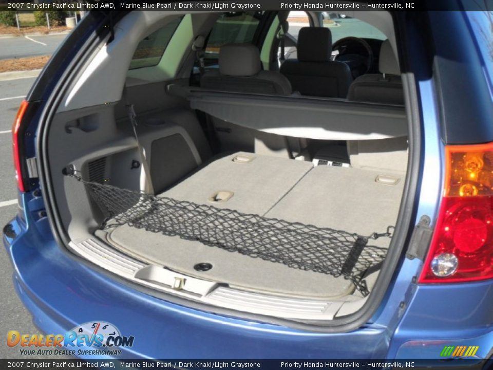 2007 Chrysler Pacifica Limited AWD Trunk Photo #20