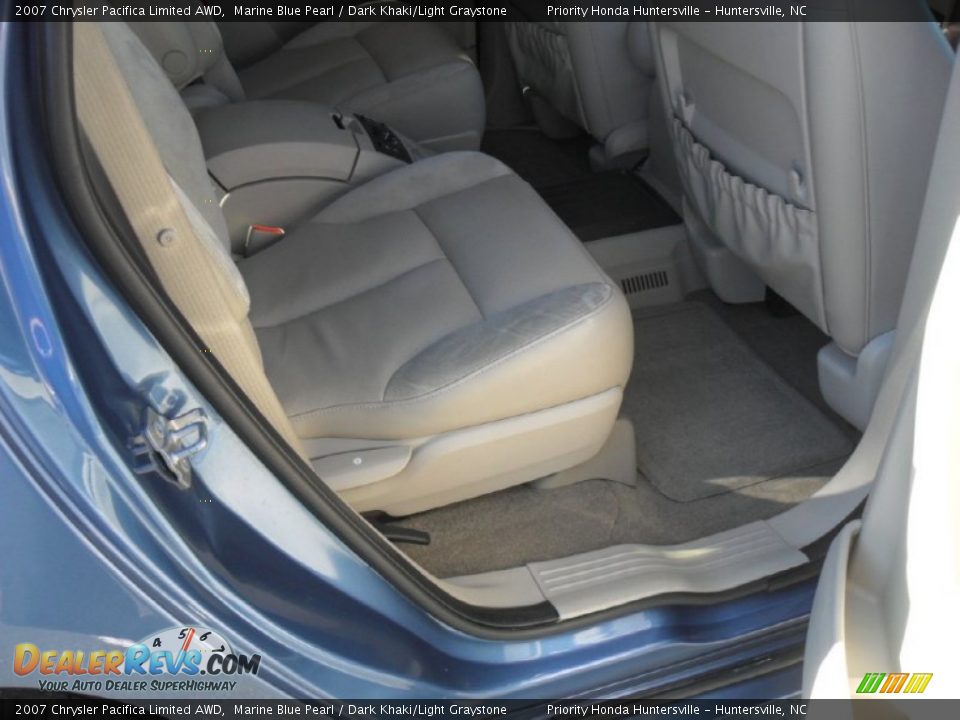2007 Chrysler Pacifica Limited AWD Marine Blue Pearl / Dark Khaki/Light Graystone Photo #21