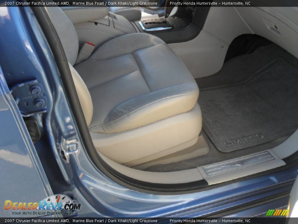 2007 Chrysler Pacifica Limited AWD Marine Blue Pearl / Dark Khaki/Light Graystone Photo #22