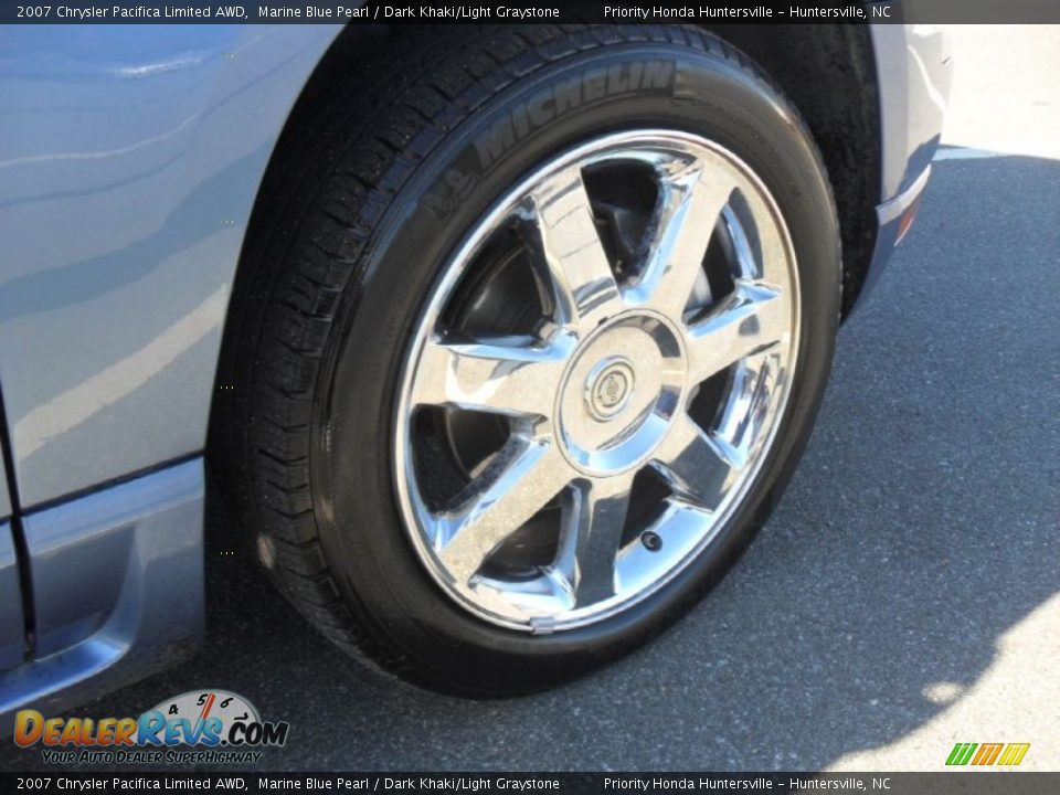 2007 Chrysler Pacifica Limited AWD Marine Blue Pearl / Dark Khaki/Light Graystone Photo #25