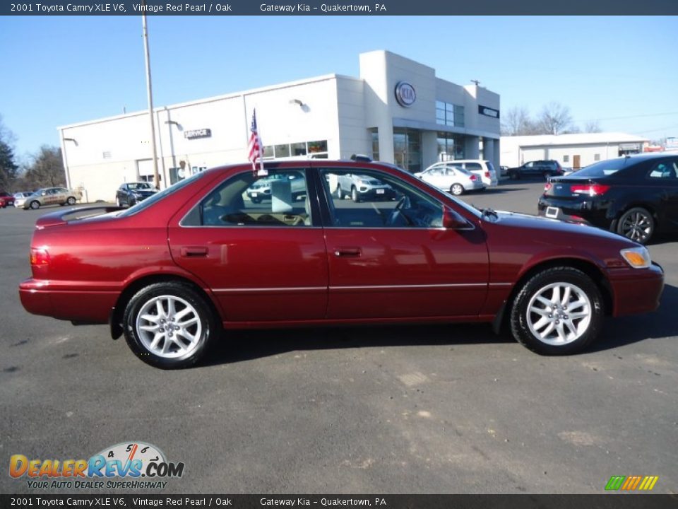2001 Toyota Camry XLE V6 Vintage Red Pearl / Oak Photo #6