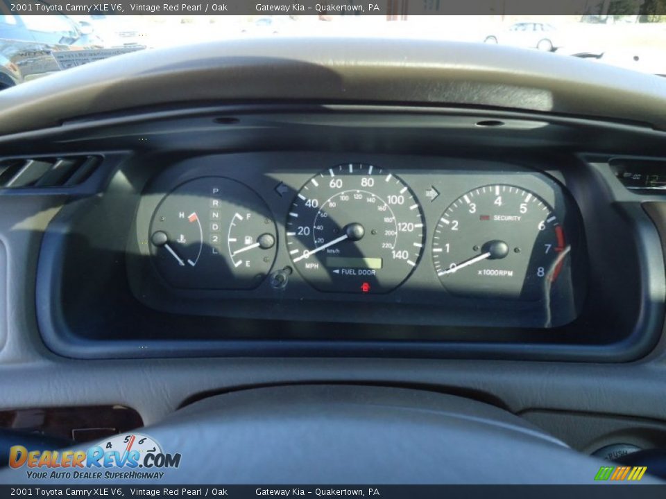 2001 Toyota Camry XLE V6 Vintage Red Pearl / Oak Photo #29
