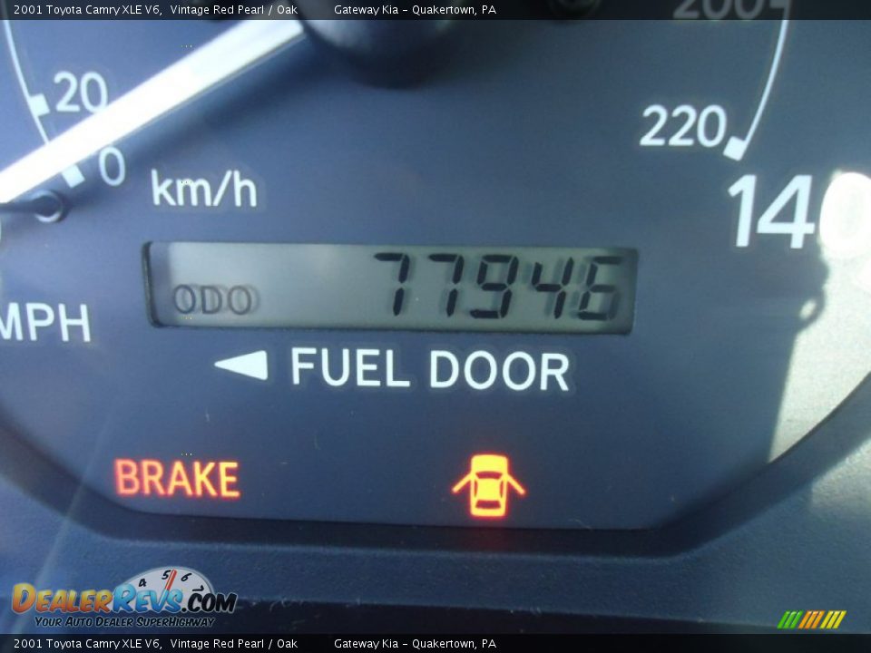 2001 Toyota Camry XLE V6 Vintage Red Pearl / Oak Photo #30