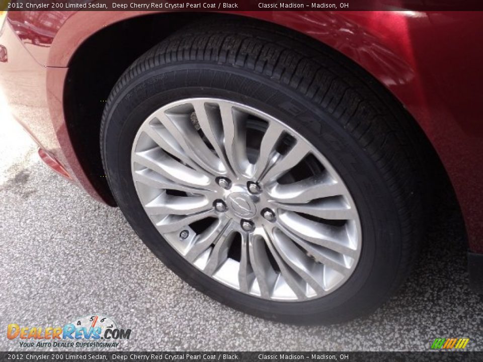 2012 Chrysler 200 Limited Sedan Wheel Photo #5