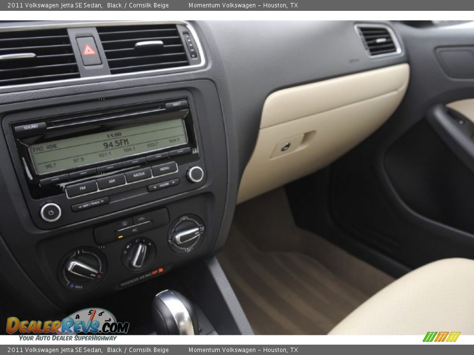 2011 Volkswagen Jetta SE Sedan Black / Cornsilk Beige Photo #14