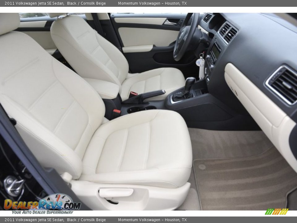 2011 Volkswagen Jetta SE Sedan Black / Cornsilk Beige Photo #32