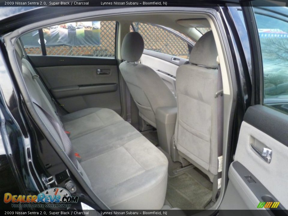 2009 Nissan Sentra 2.0 Super Black / Charcoal Photo #19