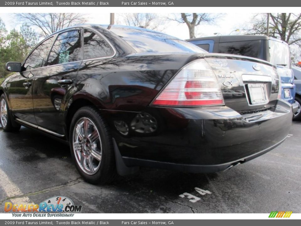 2009 Ford Taurus Limited Tuxedo Black Metallic / Black Photo #2