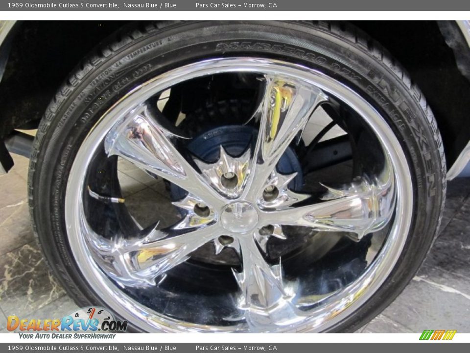 Custom Wheels of 1969 Oldsmobile Cutlass S Convertible Photo #4