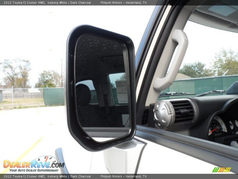 2012 Toyota FJ Cruiser 4WD Iceberg White / Dark Charcoal Photo #13