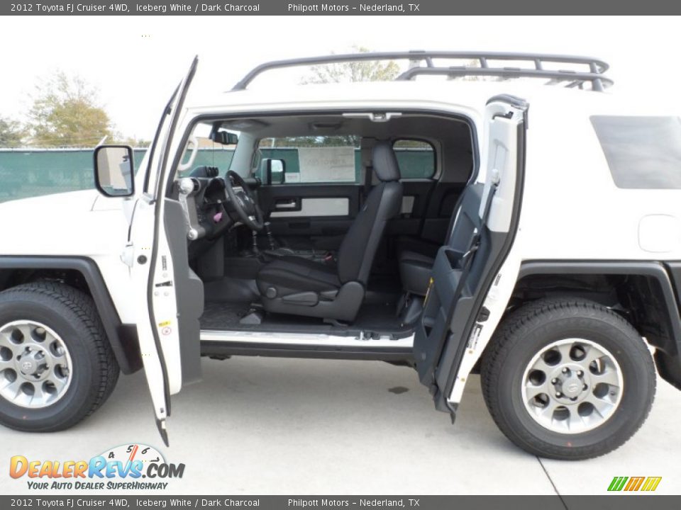 2012 Toyota FJ Cruiser 4WD Iceberg White / Dark Charcoal Photo #21