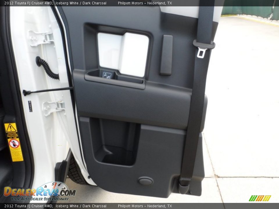 2012 Toyota FJ Cruiser 4WD Iceberg White / Dark Charcoal Photo #22