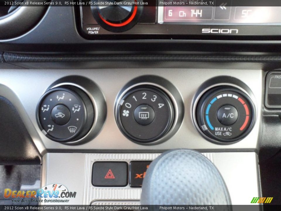 Controls of 2012 Scion xB Release Series 9.0 Photo #31