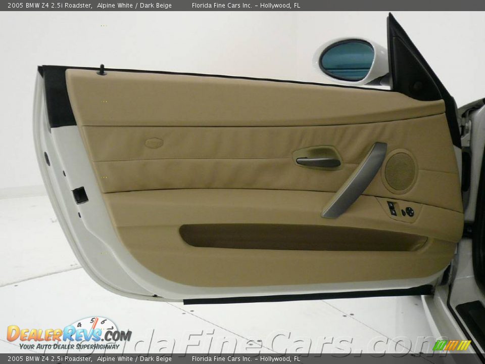 2005 BMW Z4 2.5i Roadster Alpine White / Dark Beige Photo #10