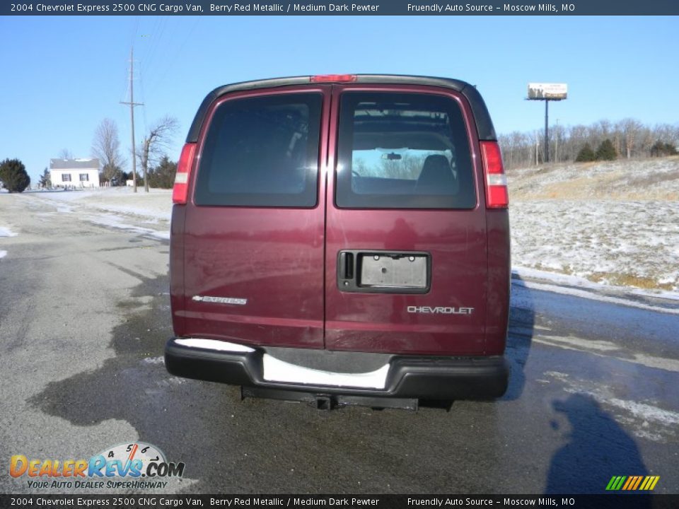 2004 Chevrolet Express 2500 CNG Cargo Van Berry Red Metallic / Medium Dark Pewter Photo #4