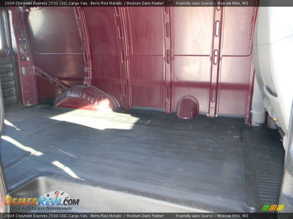 2004 Chevrolet Express 2500 CNG Cargo Van Trunk Photo #16