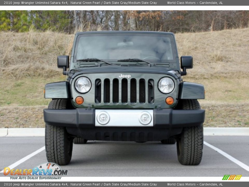 2010 Jeep Wrangler Unlimited Sahara 4x4 Natural Green Pearl / Dark Slate Gray/Medium Slate Gray Photo #18