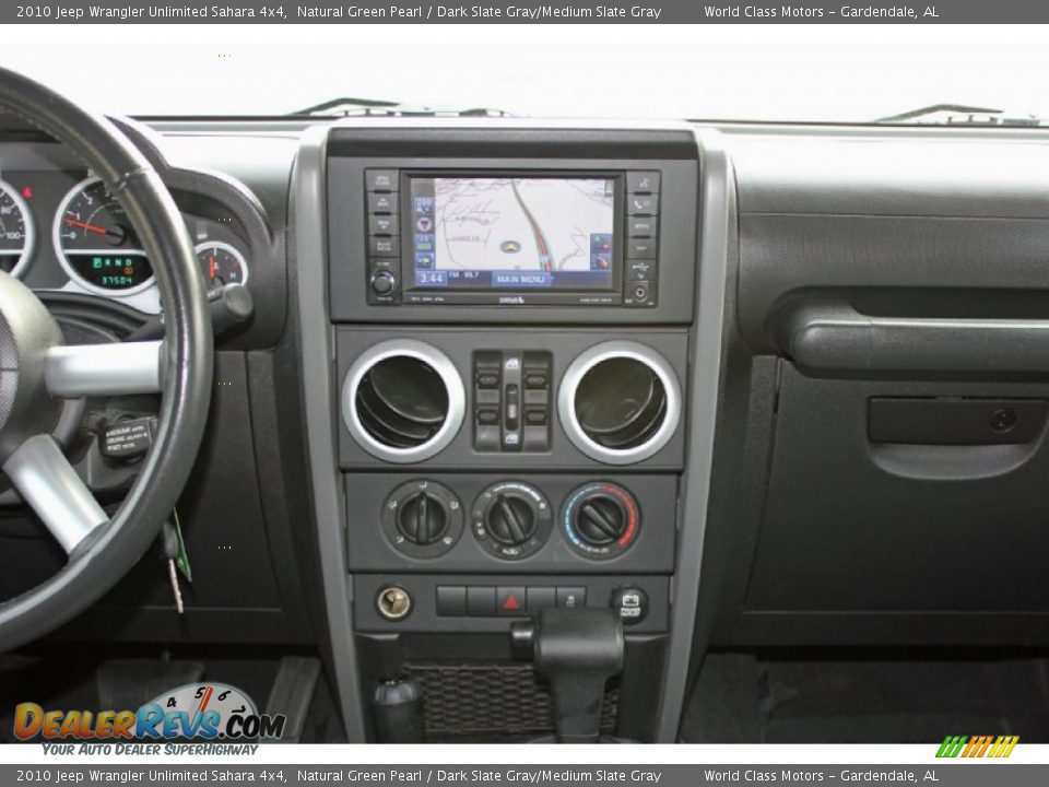 Controls of 2010 Jeep Wrangler Unlimited Sahara 4x4 Photo 27