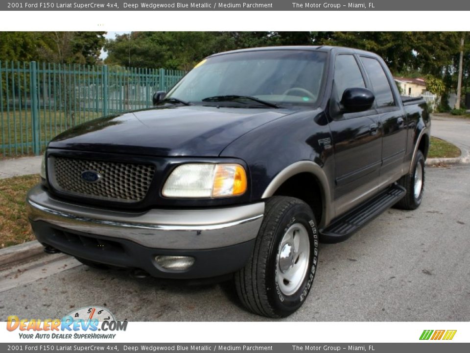 2001 Ford F150 Lariat SuperCrew 4x4 Deep Wedgewood Blue Metallic / Medium Parchment Photo #1