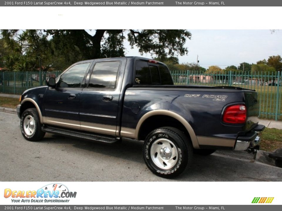 2001 Ford F150 Lariat SuperCrew 4x4 Deep Wedgewood Blue Metallic / Medium Parchment Photo #8