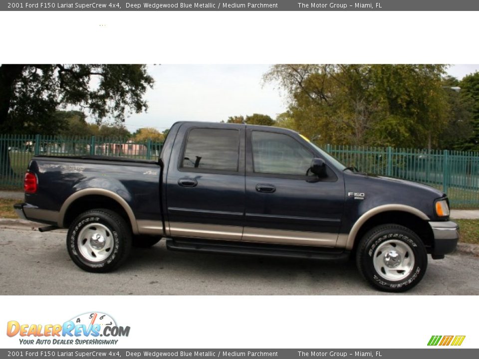 2001 Ford F150 Lariat SuperCrew 4x4 Deep Wedgewood Blue Metallic / Medium Parchment Photo #13