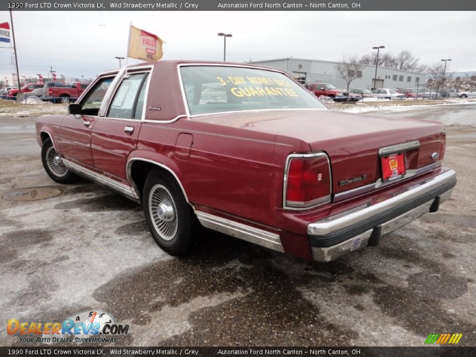 1990 Ford LTD Crown Victoria LX Wild Strawberry Metallic / Grey Photo #10