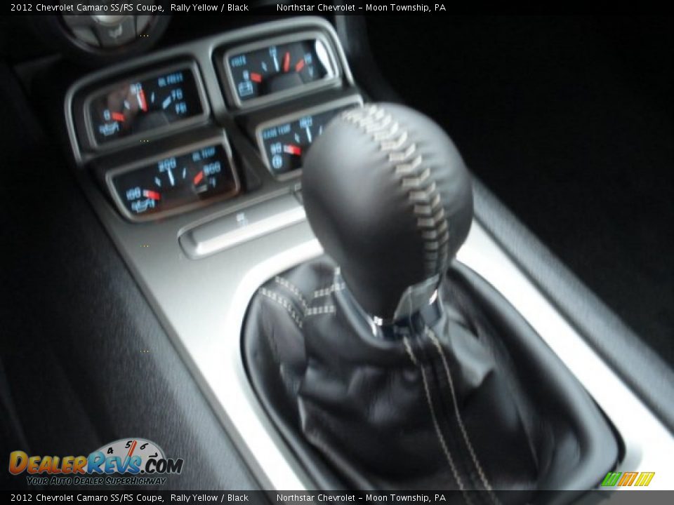 2012 Chevrolet Camaro SS/RS Coupe Shifter Photo #18