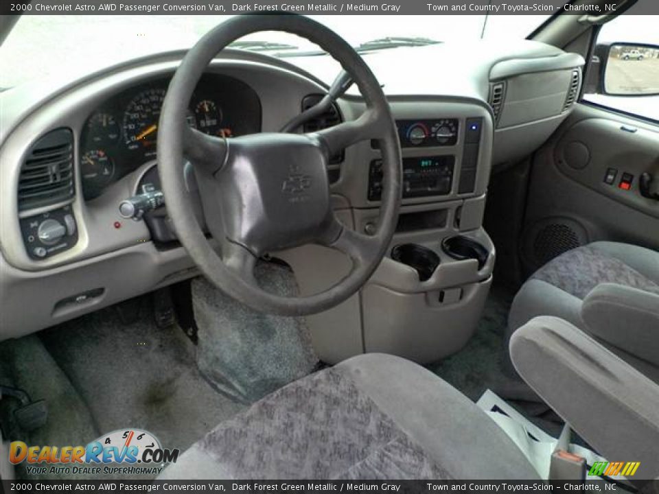 Dashboard of 2000 Chevrolet Astro AWD Passenger Conversion Van Photo 5