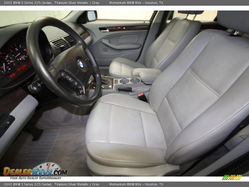 2003 BMW 3 Series 325i Sedan Titanium Silver Metallic / Grey Photo #3