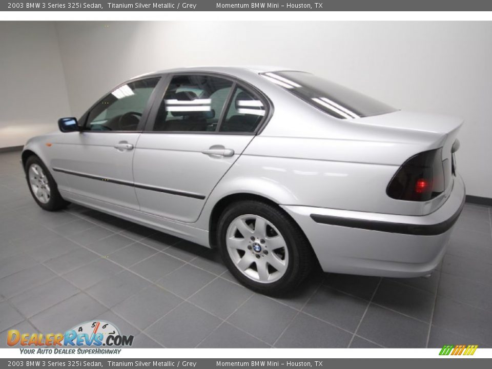 2003 BMW 3 Series 325i Sedan Titanium Silver Metallic / Grey Photo #5