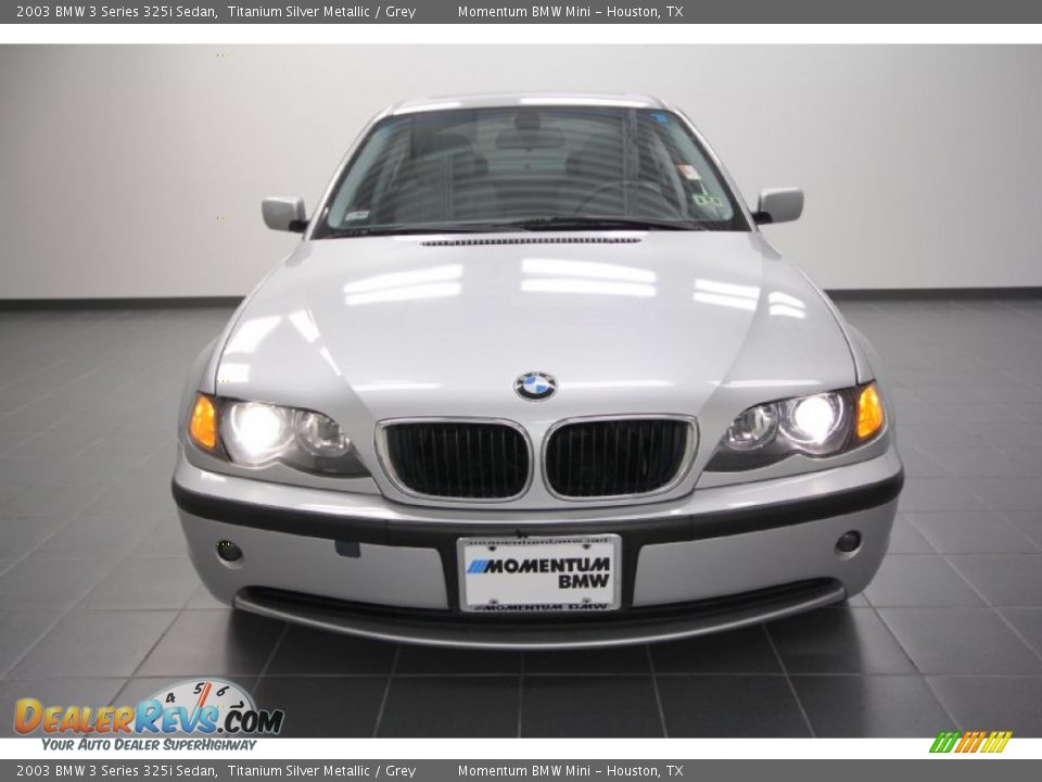 2003 BMW 3 Series 325i Sedan Titanium Silver Metallic / Grey Photo #6