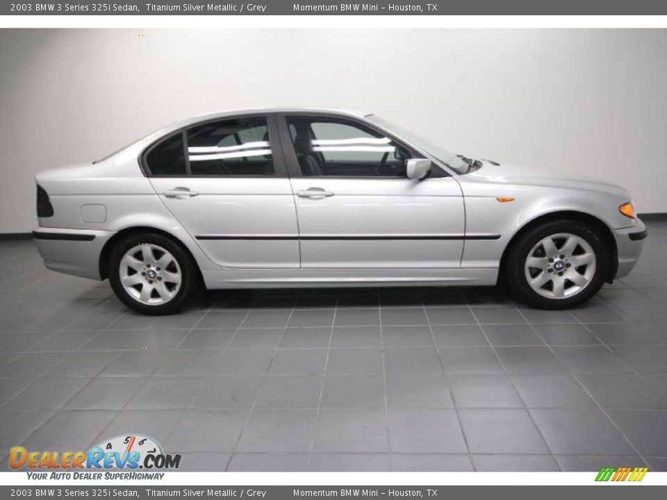 2003 BMW 3 Series 325i Sedan Titanium Silver Metallic / Grey Photo #7