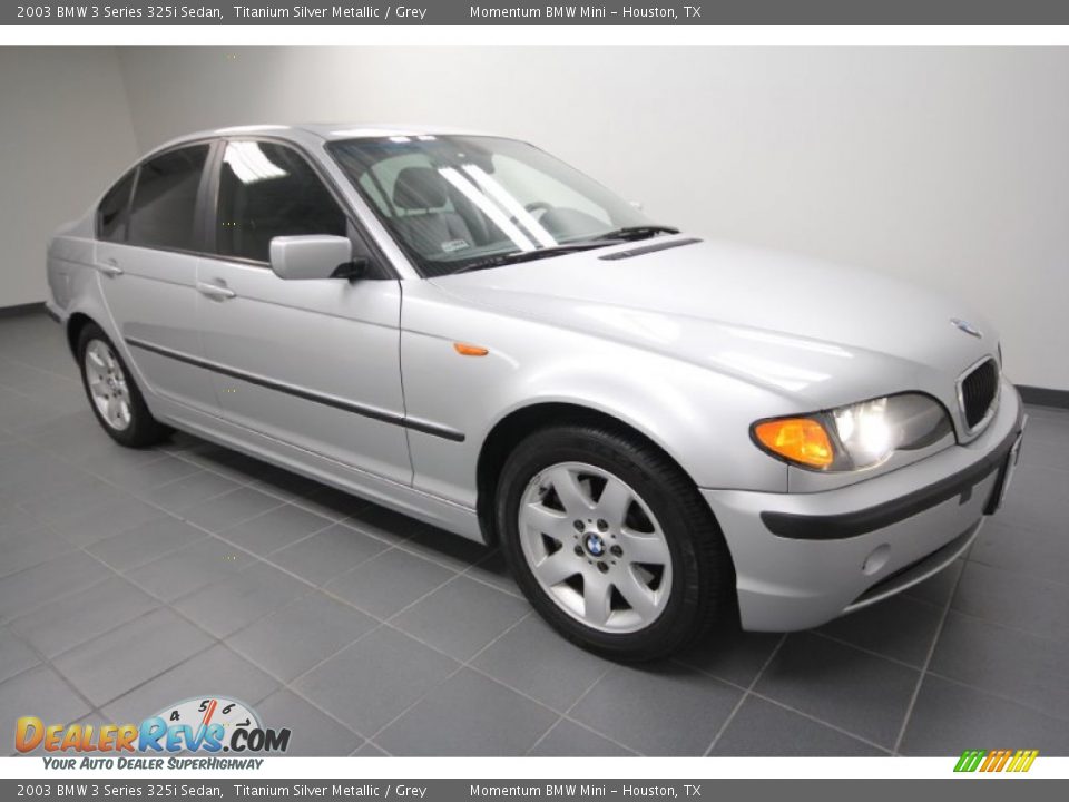 2003 BMW 3 Series 325i Sedan Titanium Silver Metallic / Grey Photo #8