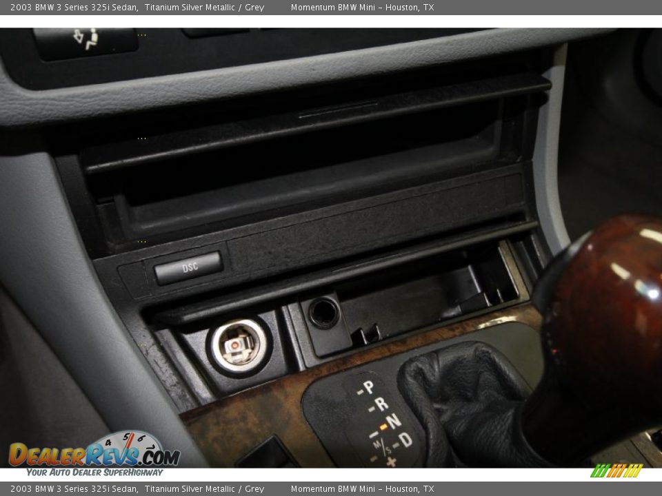 2003 BMW 3 Series 325i Sedan Titanium Silver Metallic / Grey Photo #22