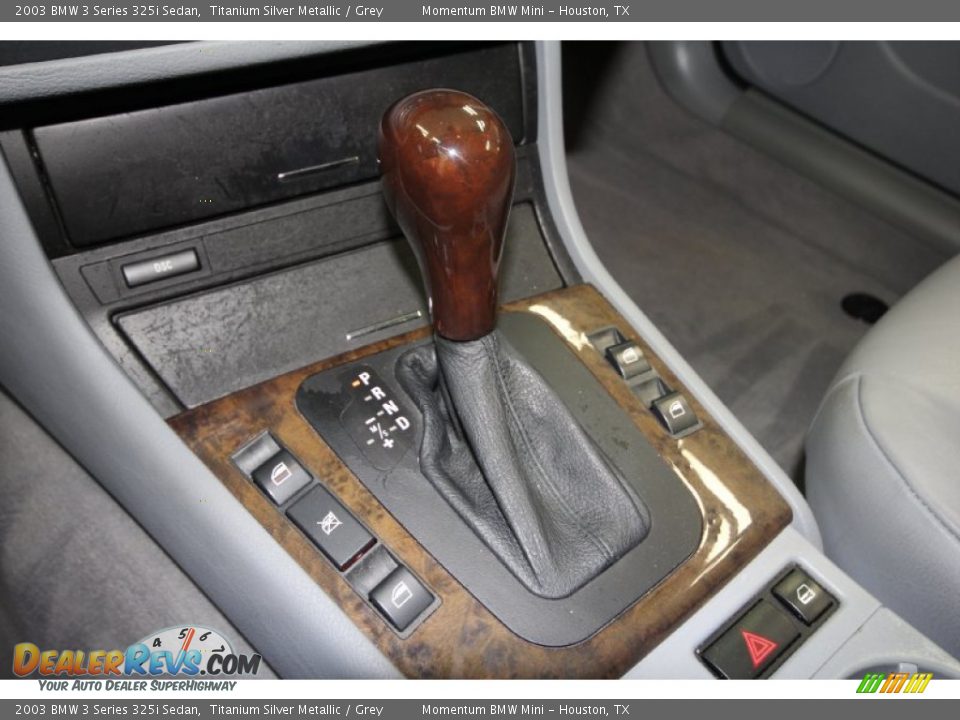 2003 BMW 3 Series 325i Sedan Titanium Silver Metallic / Grey Photo #23