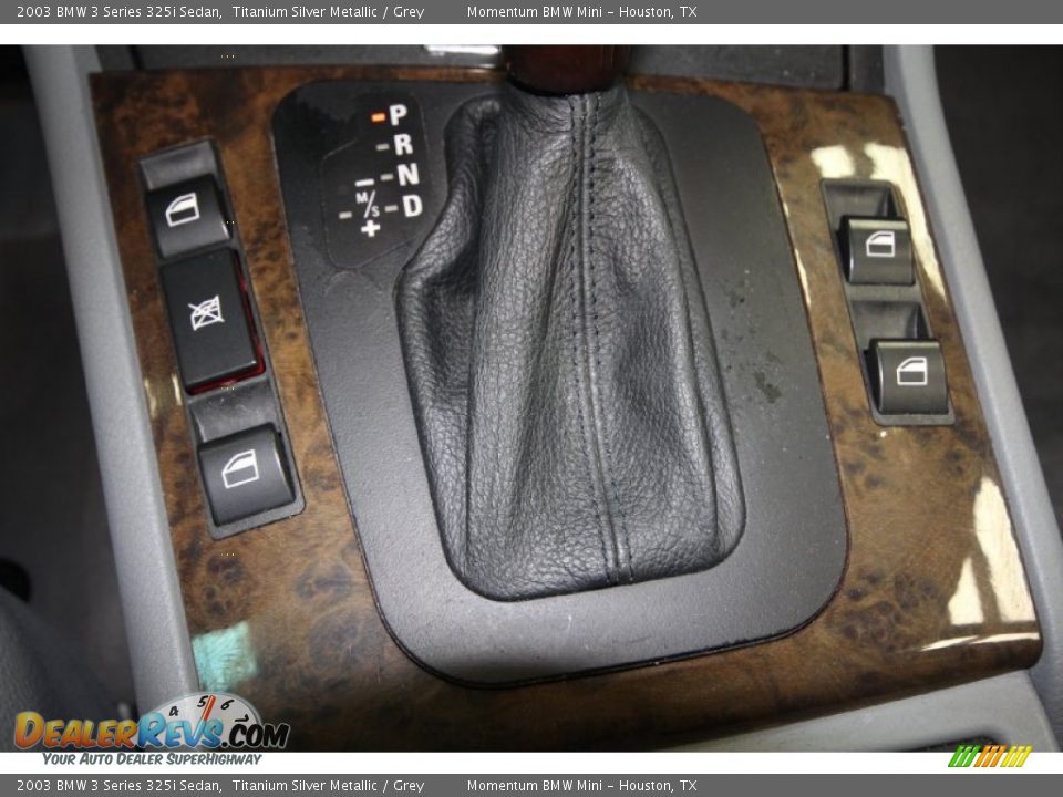 2003 BMW 3 Series 325i Sedan Titanium Silver Metallic / Grey Photo #24