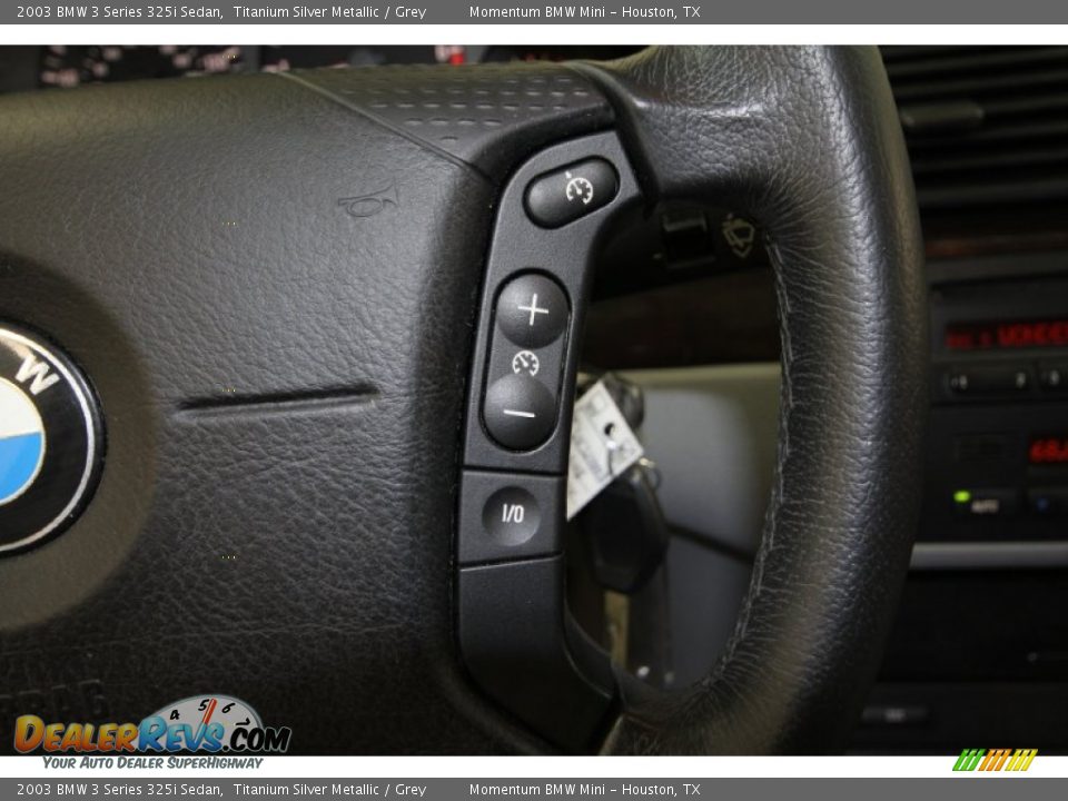 2003 BMW 3 Series 325i Sedan Titanium Silver Metallic / Grey Photo #26