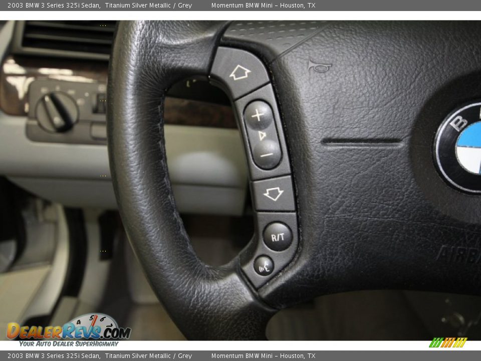 2003 BMW 3 Series 325i Sedan Titanium Silver Metallic / Grey Photo #27