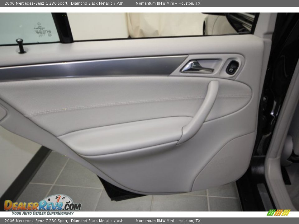 2006 Mercedes-Benz C 230 Sport Diamond Black Metallic / Ash Photo #31