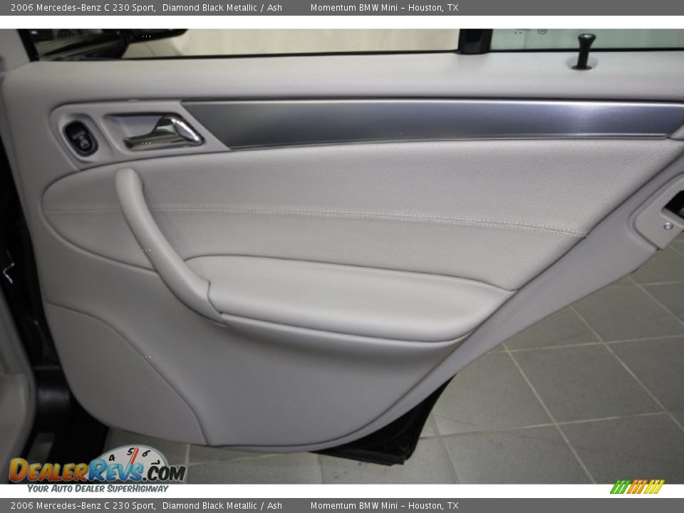 2006 Mercedes-Benz C 230 Sport Diamond Black Metallic / Ash Photo #36