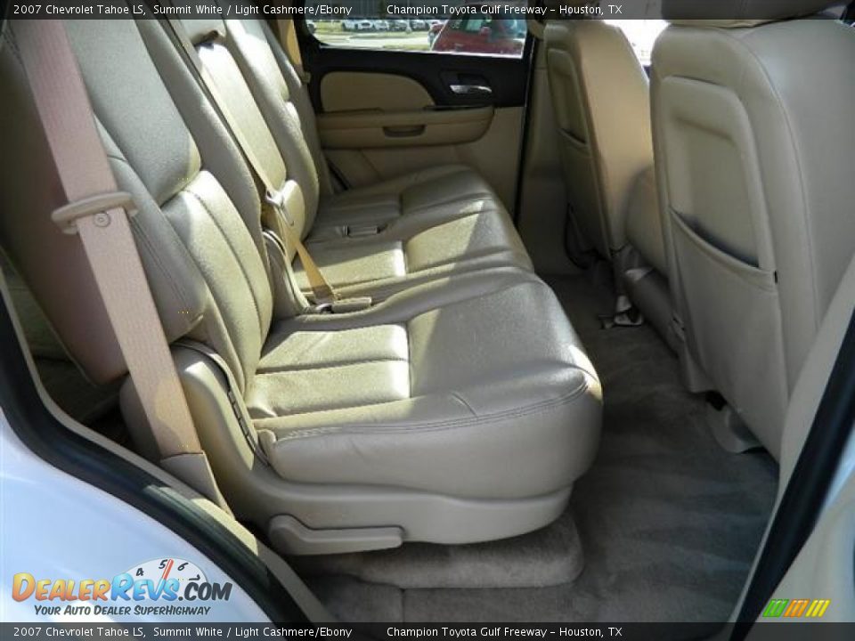 2007 Chevrolet Tahoe LS Summit White / Light Cashmere/Ebony Photo #11
