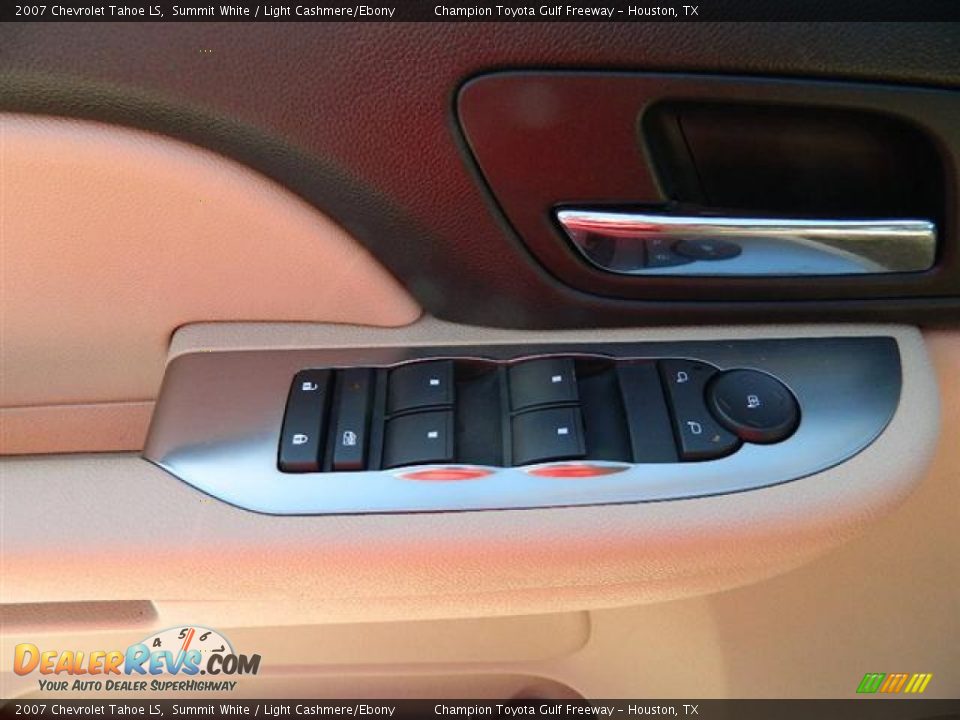 2007 Chevrolet Tahoe LS Summit White / Light Cashmere/Ebony Photo #17