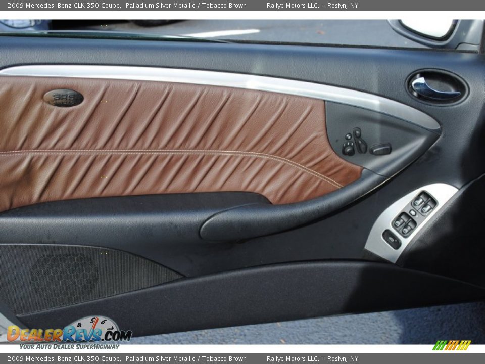 Door Panel of 2009 Mercedes-Benz CLK 350 Coupe Photo #11