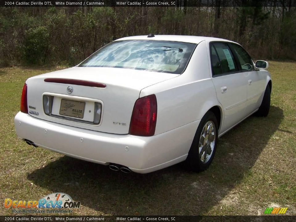 2004 Cadillac DeVille DTS White Diamond / Cashmere Photo #5