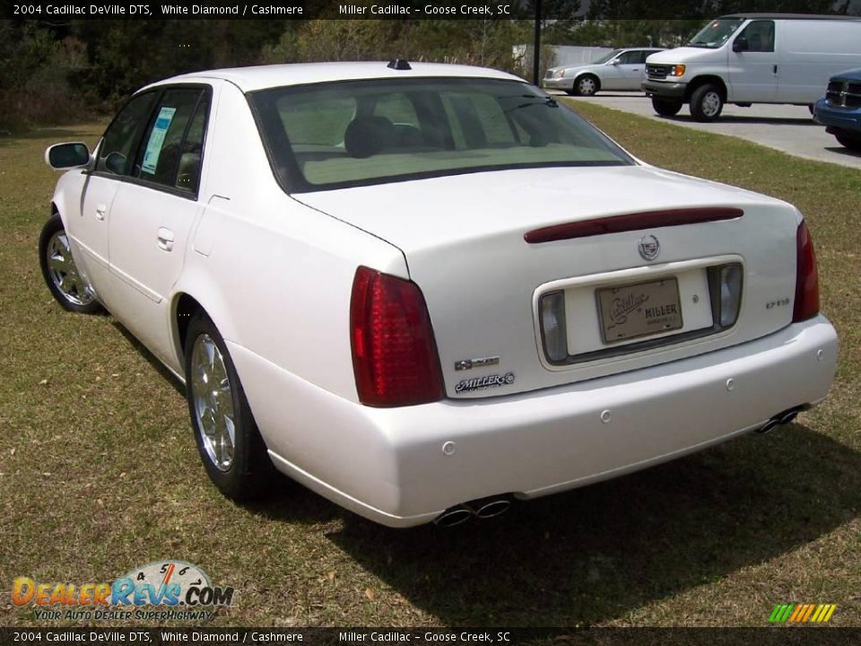 2004 Cadillac DeVille DTS White Diamond / Cashmere Photo #7